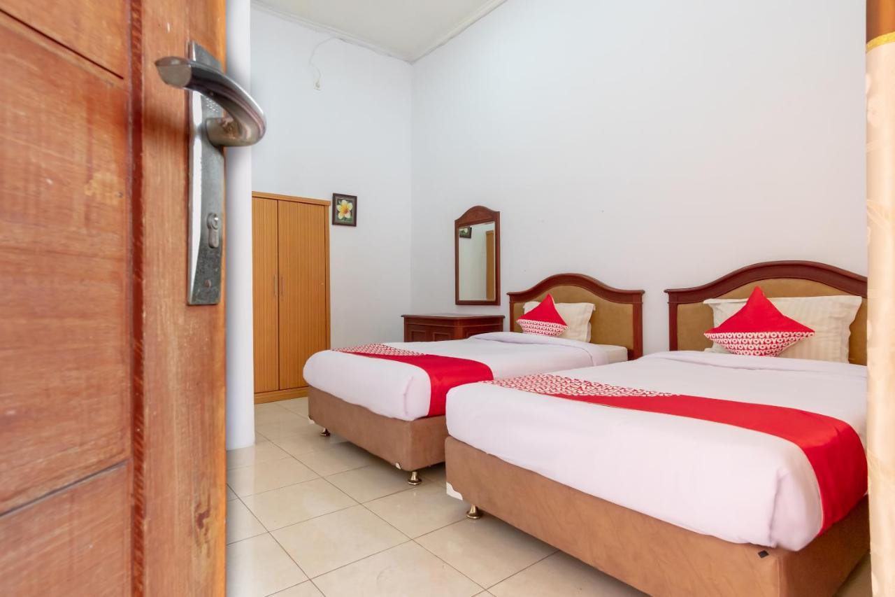 Oyo 2777 Sleepover Sei Serayu Medan Eksteriør billede